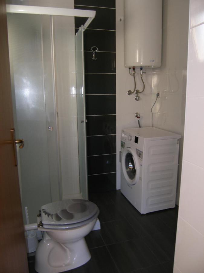 Apartmani Matela Petrcane Exterior photo